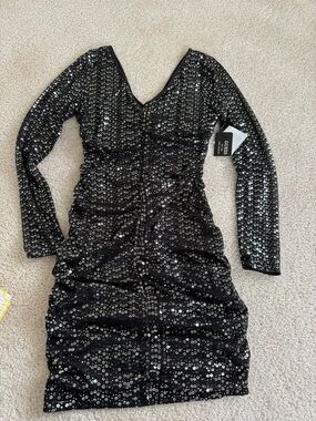 GUESS Black Sequin Long-Sleeve V-Neck Ruched Bodycon Dress